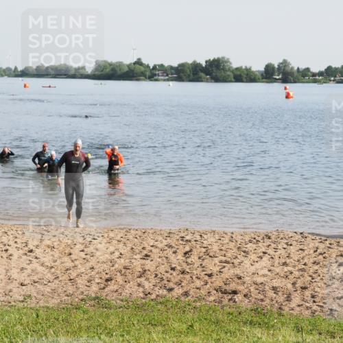 21.06.2025 - 27. Vierlanden-Triathlon MichiJ http://msf.ph/oto/7977511 15.06.2026 08:45:42 Schwimmen 104, 116, 125, 145 meine-sportfotos.de
