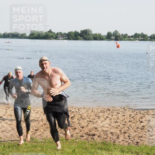 21.06.2025 - 27. Vierlanden-Triathlon MichiJ http://msf.ph/oto/7977676 15.06.2026 08:45:53 Schwimmen 13, 106, 125, 142, 150 meine-sportfotos.de