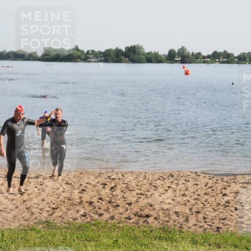 21.06.2025 - 27. Vierlanden-Triathlon MichiJ http://msf.ph/oto/7977777 15.06.2026 08:46:00 Schwimmen 13, 106, 134, 142, 150, 152, 194 meine-sportfotos.de