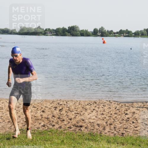 21.06.2025 - 27. Vierlanden-Triathlon MichiJ http://msf.ph/oto/7977883 15.06.2026 08:46:08 Schwimmen 134, 152, 194 meine-sportfotos.de