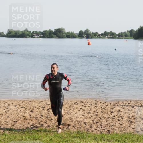 21.06.2025 - 27. Vierlanden-Triathlon MichiJ http://msf.ph/oto/7977939 15.06.2026 08:46:42 Schwimmen 161 meine-sportfotos.de