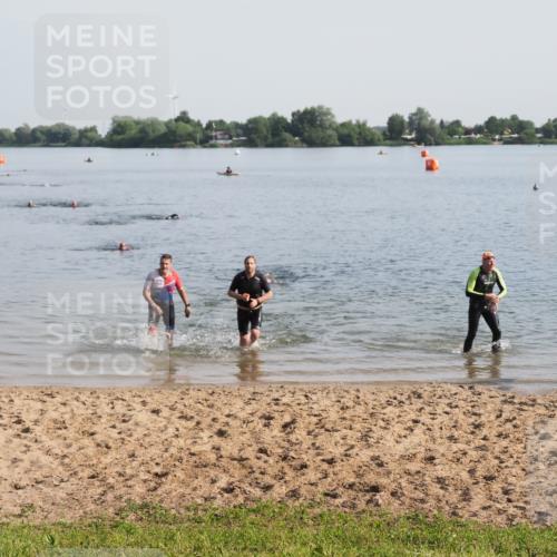 21.06.2025 - 27. Vierlanden-Triathlon MichiJ http://msf.ph/oto/7978022 15.06.2026 08:47:50 Schwimmen 34, 193 meine-sportfotos.de