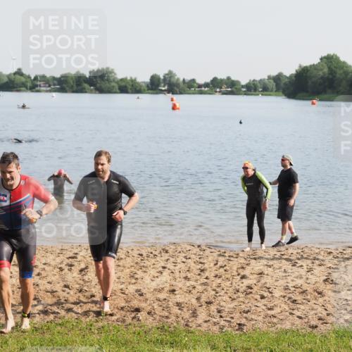 21.06.2025 - 27. Vierlanden-Triathlon MichiJ http://msf.ph/oto/7978097 15.06.2026 08:47:57 Schwimmen 16, 34, 167, 193 meine-sportfotos.de