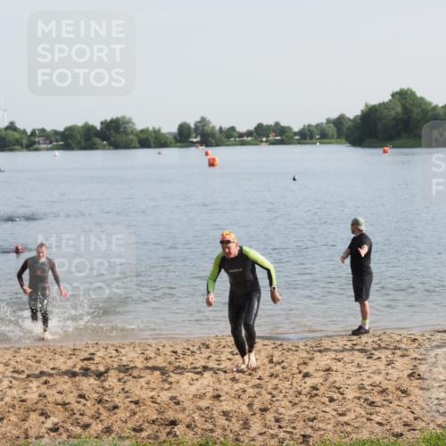 21.06.2025 - 27. Vierlanden-Triathlon MichiJ http://msf.ph/oto/7978103 15.06.2026 08:48:01 Schwimmen 16, 34, 167, 193 meine-sportfotos.de
