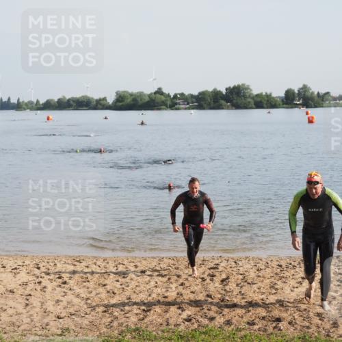 21.06.2025 - 27. Vierlanden-Triathlon MichiJ http://msf.ph/oto/7978122 15.06.2026 08:48:03 Schwimmen 16, 34, 167, 193 meine-sportfotos.de