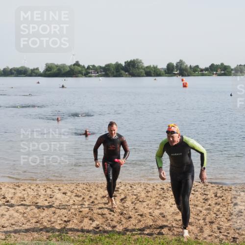 21.06.2025 - 27. Vierlanden-Triathlon MichiJ http://msf.ph/oto/7978127 15.06.2026 08:48:04 Schwimmen 16, 34, 167, 193 meine-sportfotos.de