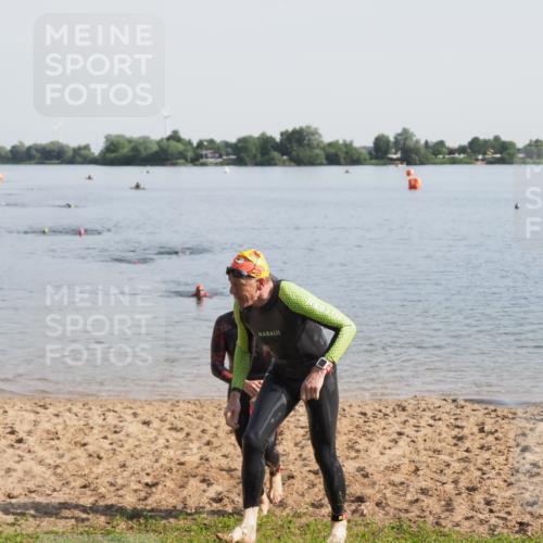 21.06.2025 - 27. Vierlanden-Triathlon MichiJ http://msf.ph/oto/7978148 15.06.2026 08:48:05 Schwimmen 16, 34, 167, 193 meine-sportfotos.de