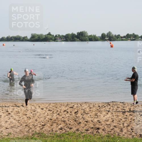 21.06.2025 - 27. Vierlanden-Triathlon MichiJ http://msf.ph/oto/7978297 15.06.2026 08:48:44 Schwimmen 19, 123 meine-sportfotos.de