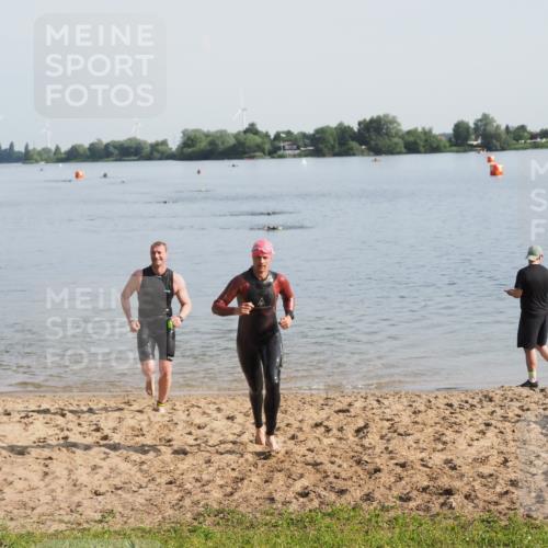 21.06.2025 - 27. Vierlanden-Triathlon MichiJ http://msf.ph/oto/7978371 15.06.2026 08:48:53 Schwimmen 19, 115, 144 meine-sportfotos.de