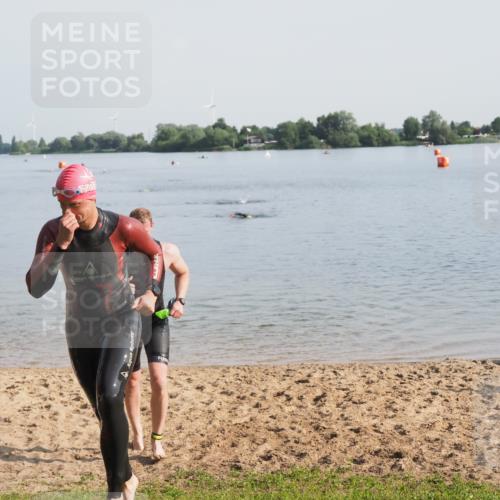 21.06.2025 - 27. Vierlanden-Triathlon MichiJ http://msf.ph/oto/7978407 15.06.2026 08:48:55 Schwimmen 19, 115, 144 meine-sportfotos.de
