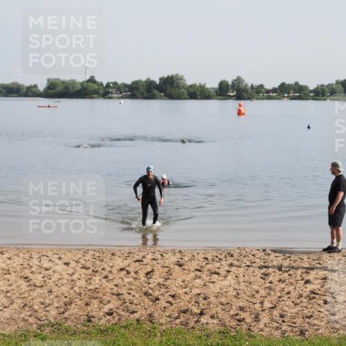 21.06.2025 - 27. Vierlanden-Triathlon MichiJ http://msf.ph/oto/7978808 15.06.2026 08:52:25 Schwimmen  meine-sportfotos.de