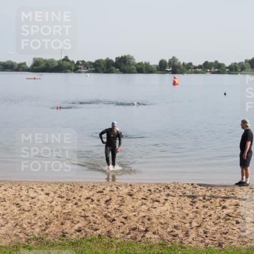 21.06.2025 - 27. Vierlanden-Triathlon MichiJ http://msf.ph/oto/7978821 15.06.2026 08:52:26 Schwimmen 163 meine-sportfotos.de