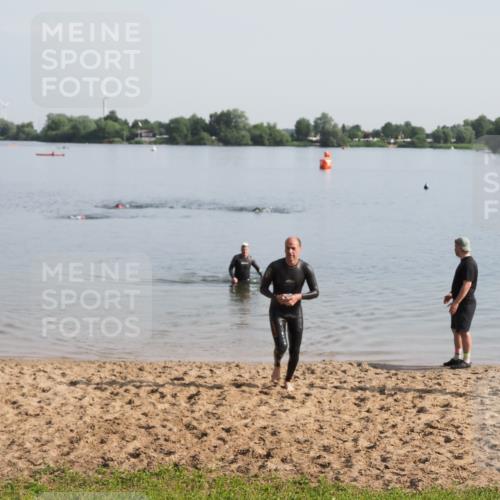 21.06.2025 - 27. Vierlanden-Triathlon MichiJ http://msf.ph/oto/7978879 15.06.2026 08:52:30 Schwimmen 163 meine-sportfotos.de