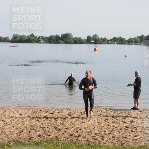 21.06.2025 - 27. Vierlanden-Triathlon MichiJ http://msf.ph/oto/7978889 15.06.2026 08:52:31 Schwimmen 163 meine-sportfotos.de