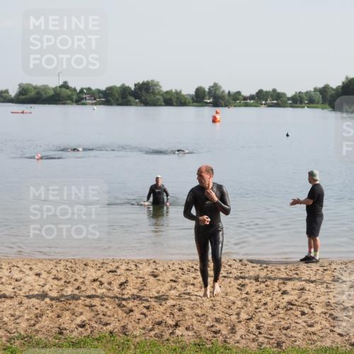 21.06.2025 - 27. Vierlanden-Triathlon MichiJ http://msf.ph/oto/7978897 15.06.2026 08:52:32 Schwimmen 163 meine-sportfotos.de