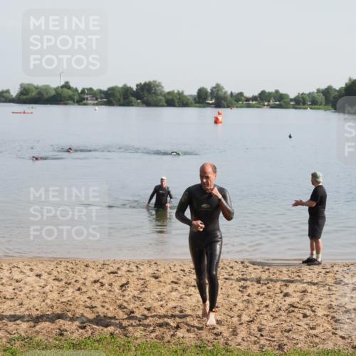 21.06.2025 - 27. Vierlanden-Triathlon MichiJ http://msf.ph/oto/7978917 15.06.2026 08:52:32 Schwimmen 163 meine-sportfotos.de