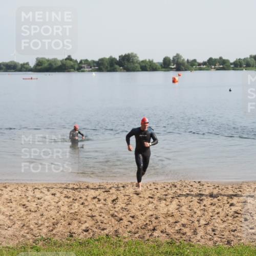 21.06.2025 - 27. Vierlanden-Triathlon MichiJ http://msf.ph/oto/7979036 15.06.2026 08:53:11 Schwimmen 133 meine-sportfotos.de