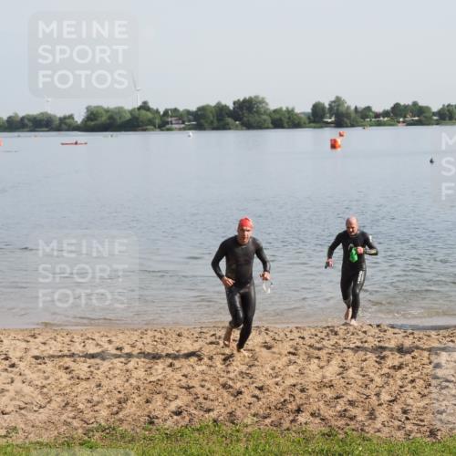 21.06.2025 - 27. Vierlanden-Triathlon MichiJ http://msf.ph/oto/7979072 15.06.2026 08:53:20 Schwimmen 133, 162, 169 meine-sportfotos.de