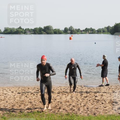21.06.2025 - 27. Vierlanden-Triathlon MichiJ http://msf.ph/oto/7979096 15.06.2026 08:53:22 Schwimmen 162, 169 meine-sportfotos.de