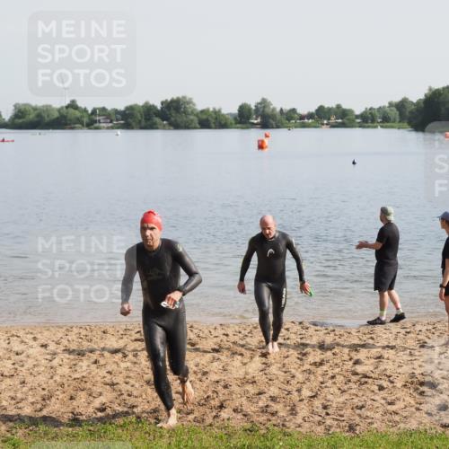 21.06.2025 - 27. Vierlanden-Triathlon MichiJ http://msf.ph/oto/7979098 15.06.2026 08:53:22 Schwimmen 162, 169 meine-sportfotos.de
