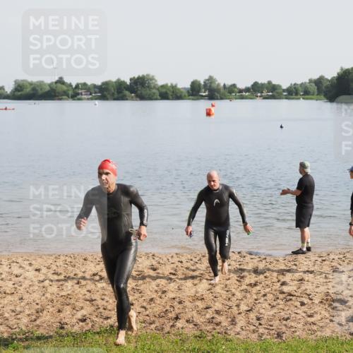 21.06.2025 - 27. Vierlanden-Triathlon MichiJ http://msf.ph/oto/7979104 15.06.2026 08:53:22 Schwimmen 162, 169 meine-sportfotos.de