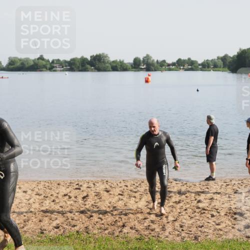 21.06.2025 - 27. Vierlanden-Triathlon MichiJ http://msf.ph/oto/7979124 15.06.2026 08:53:23 Schwimmen 162, 169 meine-sportfotos.de