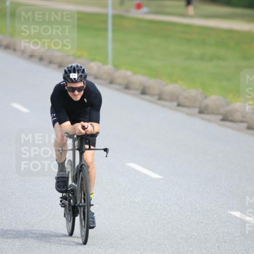 15.06.2025 - 27. Vierlanden-Triathlon H.Heesch http://msf.ph/oto/7979442 15.06.2025 10:33:19 Radfahren 59, 67, 100, 176, 326, 329, 438 meine-sportfotos.de