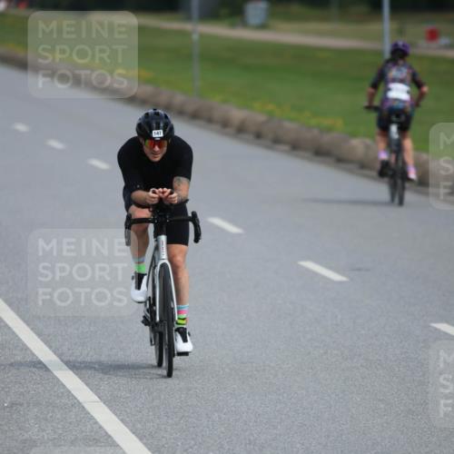 15.06.2025 - 27. Vierlanden-Triathlon H.Heesch http://msf.ph/oto/7979848 15.06.2025 10:36:34 Radfahren 5, 102, 147, 276 meine-sportfotos.de