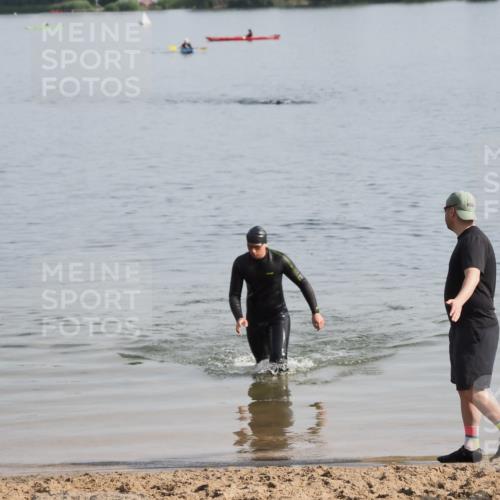 21.06.2025 - 27. Vierlanden-Triathlon MichiJ http://msf.ph/oto/7979933 15.06.2026 09:00:30 Schwimmen  meine-sportfotos.de