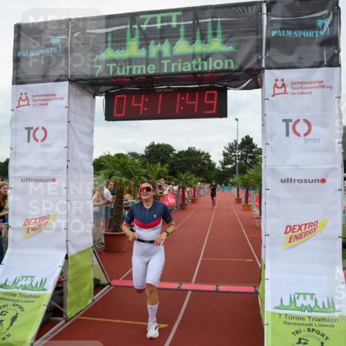 15.06.2025 - 7 Türme Triathlon Michael Strokosch http://msf.ph/oto/7980113 15.06.2025 14:11:49 Ziel 389, 443, 732 meine-sportfotos.de