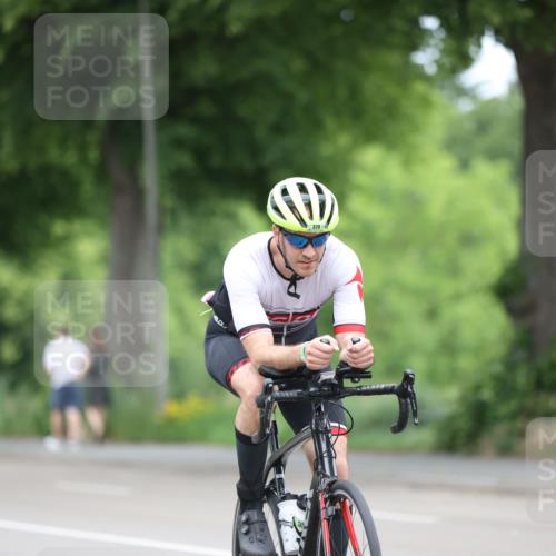 15.06.2025 - 7 Türme Triathlon Yannick Fuchs http://msf.ph/oto/7980181 15.06.2025 11:20:35 Radfahren 320 meine-sportfotos.de
