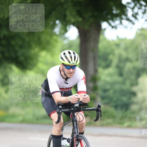 15.06.2025 - 7 Türme Triathlon Yannick Fuchs http://msf.ph/oto/7980189 15.06.2025 11:20:35 Radfahren 320 meine-sportfotos.de