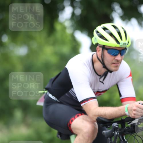 15.06.2025 - 7 Türme Triathlon Yannick Fuchs http://msf.ph/oto/7980207 15.06.2025 11:20:36 Radfahren 320 meine-sportfotos.de