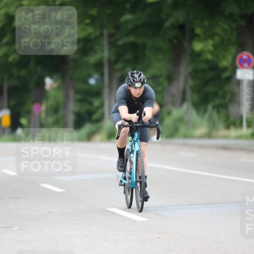 15.06.2025 - 7 Türme Triathlon Yannick Fuchs http://msf.ph/oto/7980277 15.06.2025 11:20:42 Radfahren  meine-sportfotos.de