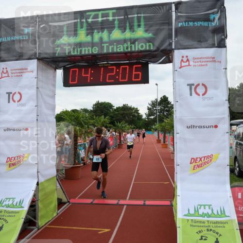 15.06.2025 - 7 Türme Triathlon Michael Strokosch http://msf.ph/oto/7980280 15.06.2025 14:12:06 Ziel 537, 610, 1047, 1056 meine-sportfotos.de