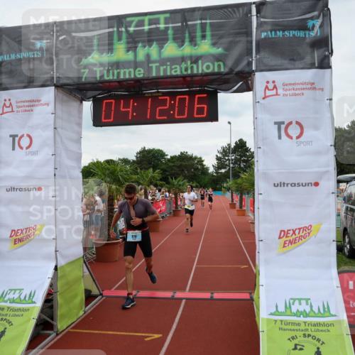 15.06.2025 - 7 Türme Triathlon Michael Strokosch http://msf.ph/oto/7980286 15.06.2025 14:12:06 Ziel 537, 610, 1047, 1056 meine-sportfotos.de