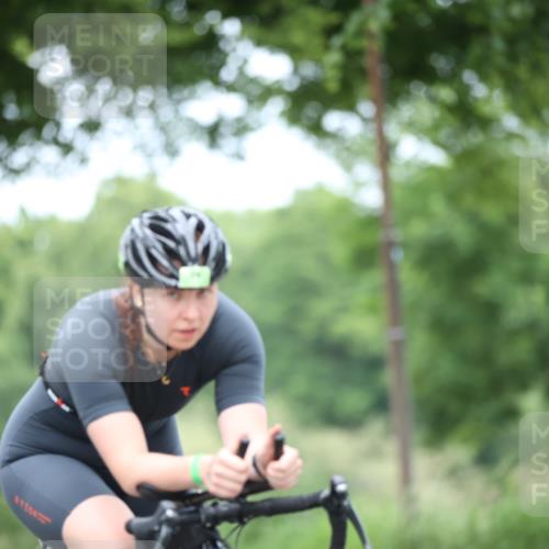 15.06.2025 - 7 Türme Triathlon Yannick Fuchs http://msf.ph/oto/7980329 15.06.2025 11:20:44 Radfahren  meine-sportfotos.de