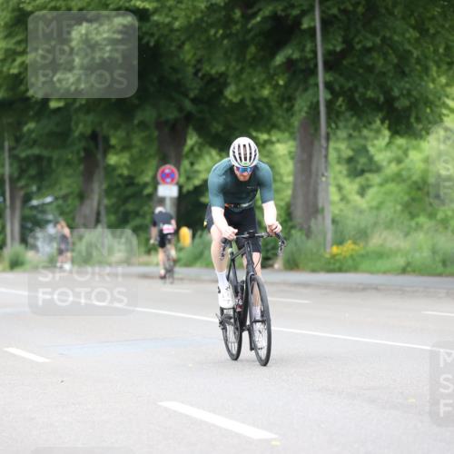 15.06.2025 - 7 Türme Triathlon Yannick Fuchs http://msf.ph/oto/7980375 15.06.2025 11:21:55 Radfahren  meine-sportfotos.de