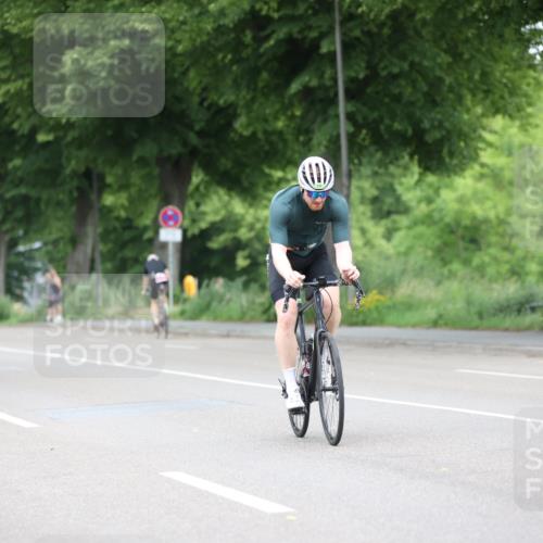 15.06.2025 - 7 Türme Triathlon Yannick Fuchs http://msf.ph/oto/7980382 15.06.2025 11:21:55 Radfahren  meine-sportfotos.de