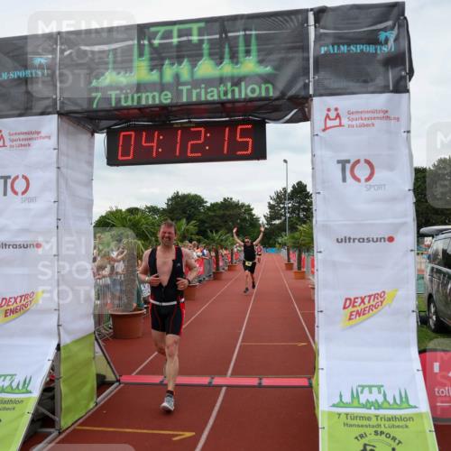 15.06.2025 - 7 Türme Triathlon Michael Strokosch http://msf.ph/oto/7980443 15.06.2025 14:12:15 Ziel 801, 845, 1001, 1047 meine-sportfotos.de