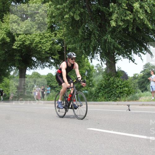 15.06.2025 - 7 Türme Triathlon Yannick Fuchs http://msf.ph/oto/7980448 15.06.2025 13:25:16 Radfahren  meine-sportfotos.de
