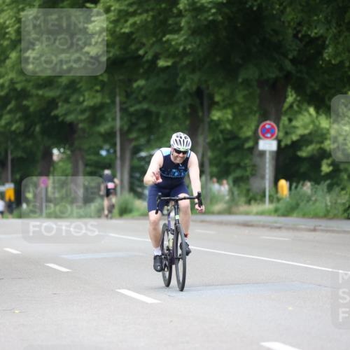 15.06.2025 - 7 Türme Triathlon Yannick Fuchs http://msf.ph/oto/7980498 15.06.2025 11:21:59 Radfahren  meine-sportfotos.de