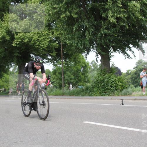 15.06.2025 - 7 Türme Triathlon Yannick Fuchs http://msf.ph/oto/7980511 15.06.2025 13:25:35 Radfahren  meine-sportfotos.de