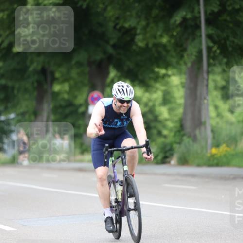 15.06.2025 - 7 Türme Triathlon Yannick Fuchs http://msf.ph/oto/7980518 15.06.2025 11:22:00 Radfahren  meine-sportfotos.de