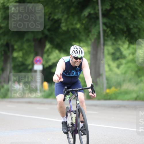 15.06.2025 - 7 Türme Triathlon Yannick Fuchs http://msf.ph/oto/7980525 15.06.2025 11:22:00 Radfahren  meine-sportfotos.de