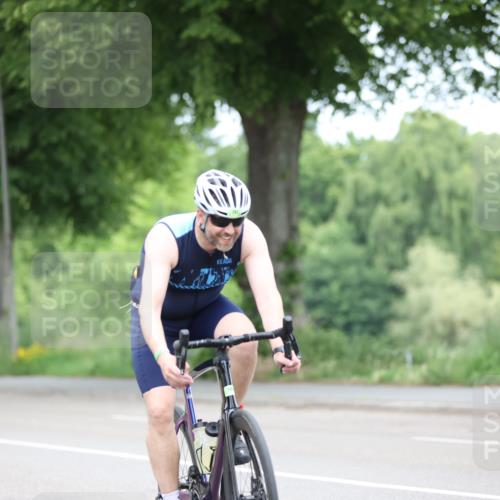15.06.2025 - 7 Türme Triathlon Yannick Fuchs http://msf.ph/oto/7980552 15.06.2025 11:22:00 Radfahren  meine-sportfotos.de