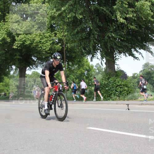 15.06.2025 - 7 Türme Triathlon Yannick Fuchs http://msf.ph/oto/7980554 15.06.2025 13:26:01 Radfahren  meine-sportfotos.de