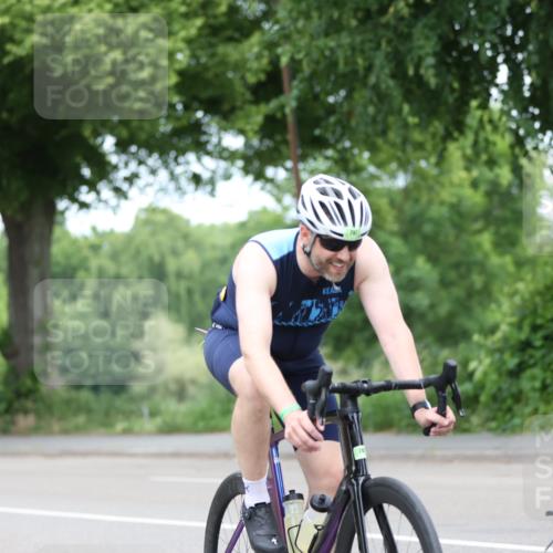 15.06.2025 - 7 Türme Triathlon Yannick Fuchs http://msf.ph/oto/7980564 15.06.2025 11:22:01 Radfahren 339 meine-sportfotos.de