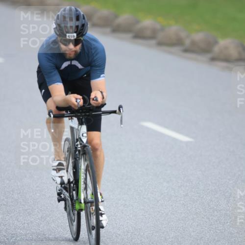 15.06.2025 - 27. Vierlanden-Triathlon H.Heesch http://msf.ph/oto/7980576 15.06.2025 10:40:56 Radfahren 116, 416, 432, 1398 meine-sportfotos.de