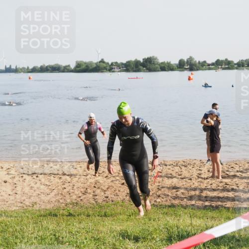 21.06.2025 - 27. Vierlanden-Triathlon MichiJ http://msf.ph/oto/7980577 15.06.2026 09:01:56 Schwimmen 196, 206, 214 meine-sportfotos.de